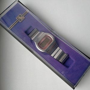 Elektronika 3049 B6-02 TV Design. Stainless Steel Case. Original Box. Rarest Original Vintage Soviet Digital Watch. 1980 image 10