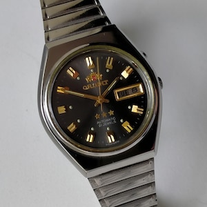Orient 3 Star Automatic Model KE 469JF1-80 CA. Vintage Original Japan Stylish Mechanical Watch. 1980s
