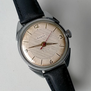 アルマーズ ボストーク 2809B。モデル 465CHN。ヴィンテージ オリジナル ソビエト機械式時計。1960年代