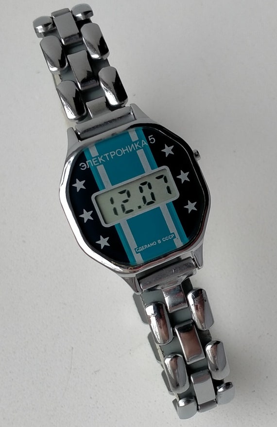 Montre-bracelet Femme Vintage Russe Electronica 5 - Fabriquée En URSS, Acier Inoxydable, Occasion Très Bon état