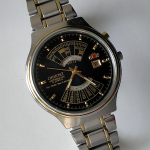 Orient College Automatic. Perpetual Calendar. Model Y469672-4A. Multi Dial. Vintage Original Japan Mechanical Big Stylish Watch. 1980s