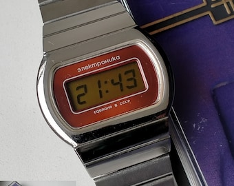 Design TV Elektronika 3049 (B6-02). Cassa in acciaio inossidabile. Scatola originale. Il più raro orologio digitale sovietico vintage originale. 1980