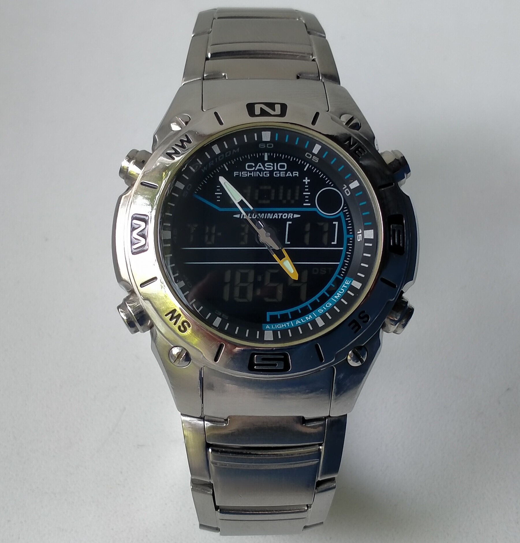 amw 703