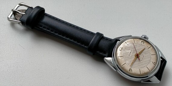 Almaz Vostok 2809B. Model 465CHN. Vintage Original Soviet Mechanical Watch. 1960s View 6