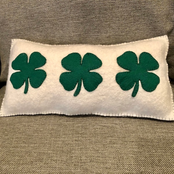 St Patrick’s Day Wool Felt Decorative Accent Pillow Hand Stitched Farmhouse  Shabby Chic Primitive Country Farm Green Four Leaf Clover Saint