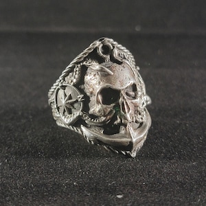 Silver wind rose compass kraken skull ring