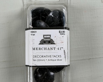 Nuevo en paquete, 10 piezas, Merchant 41, tachuelas decorativas, estrellas plateadas antiguas, redondas, para diario basura, tapicería y manualidades.
