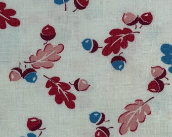 Saco de pienso vintage de los años 30 y 40, saco de harina, tela de algodón para acolchar, diario de recortes, puntada lenta, estilo cottage, rosa, vino, azul, hojas, bayas.