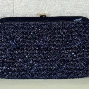 Bolso de mano vintage azul marino de rafia con cuentas