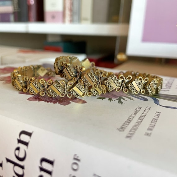 Victorian Wedding Bracelets - image 2