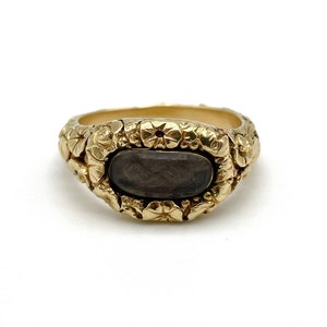 Georgian Carved Gold Mourning Ring