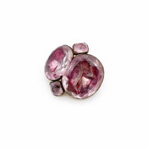 Georgian &#39;Queen Anne&quot; Pink Paste Pendant Brooch