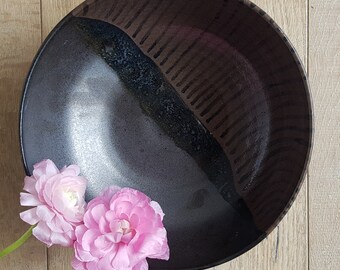 Black Large Ceramic Serving Bowl, Pottery handmade, Wheel thrown pottery, Handmade pottery bowl, Hostess gift, Ceramic bowl, Salad bowl