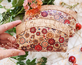 Large cork purse or pouch. Vegan-friendly vegetable-tanned leather. Yok Cork store.