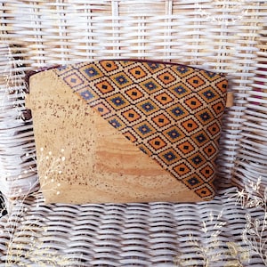 Petite pochette en écorce de liège. Vegan friendly. Boutique YOK CORK