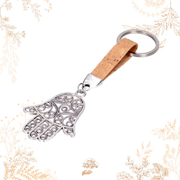 Hand of Fatma key ring in natural cork. Eco-responsible manufacturing. Shop YOK CORK