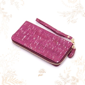 Cartera de corcho color burdeos. Cuero vegetal apto para veganos. Boutique YOK CORK