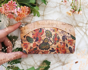 Large cork bark coin purse. Vegan friendly vegetable leather. Shop Yok Cork