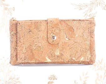 Gold cork wallet. Vegetable-tanned leather. Vegan-friendly. Yok Cork store.