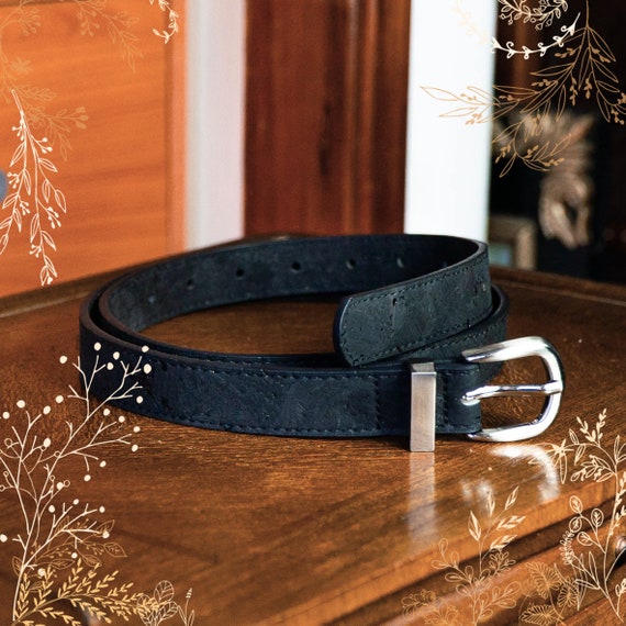 Ceinture noire en liege. Cuir vegetal adapte au veganisme. Boutique YOK CORK Etsy France