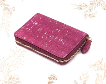 Small women&#39;s wallet in burgundy cork. Vegetable leather suitable for veganism. YOK CORK Shop