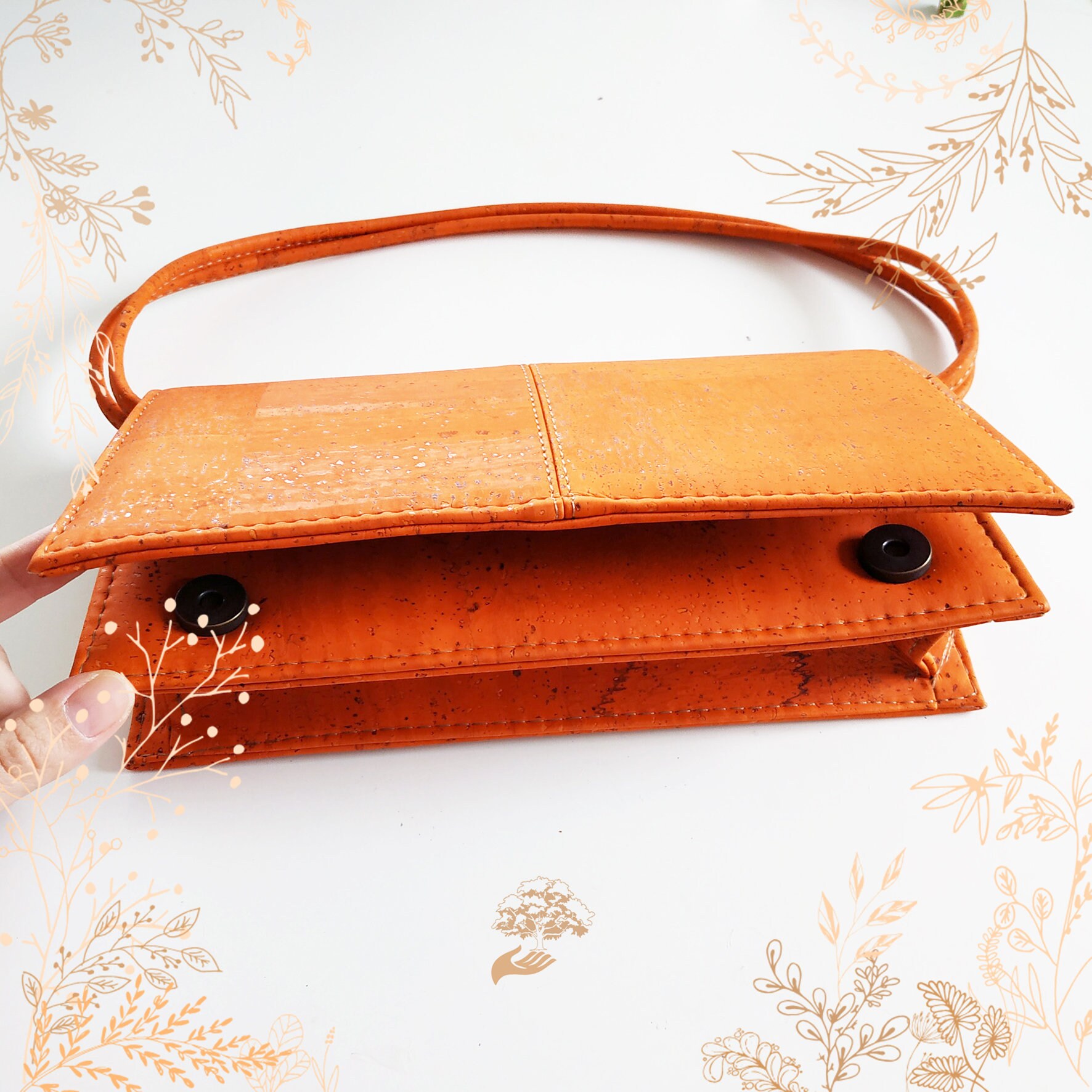 Orange Cork Bag From ARTELUSA, Suitable for Vegans. YOK CORK  display picture 3