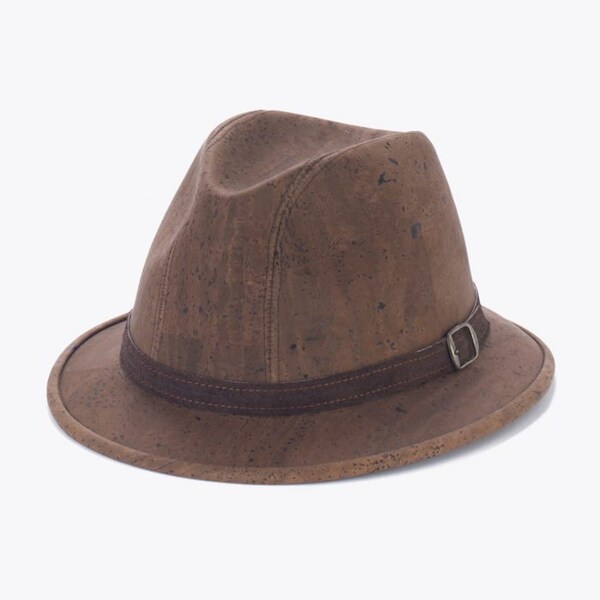 Chapeau marron en écorce de liège. Adapté au véganisme. Boutique YOKCORK