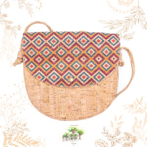 Petit sac bandoulière en liège. Motifs géométriques. Vegan friendly. YOK CORK