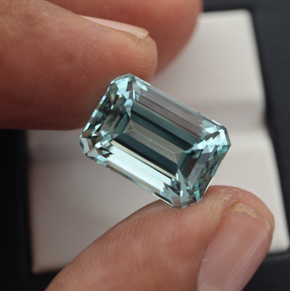 11 Ct AAA Natural Faceted Aquamarine Emerald Cut,aquamarine
