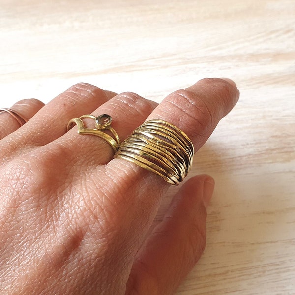 Breiter Messingring, handgefertiger Ring gold, Messingring, Breiter Ring, Boho Fingerring, Großer RIng, Messing Fingerring, Statement Ring