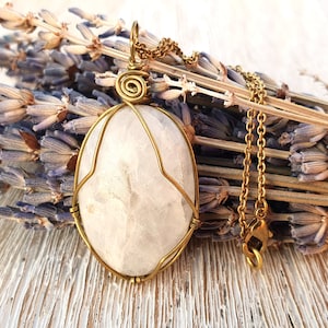 Collier pierre de lune, collier en laiton avec pierre de lune, collier pierre de lune, pierre de lune, pendentif pierre de lune, pendentif pierre de lune, collier talisman, collier pierre