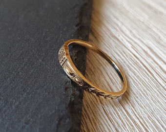 Schmaler goldener Ring, Messing, Ring mit Gravur, minimalistischer Ring, Daumenring, schlichter Boho Fingerring, feiner Ring, dainty ring