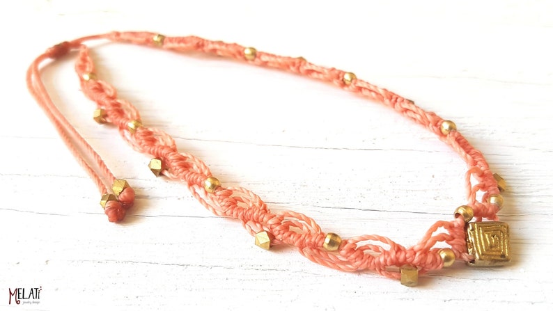 Flamingo-colored anklet, salmon-colored brass anklet, adjustable anklet, macrame anklet, anklet made of macrame with brass beads image 3