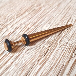 Fake earring, precious number earring, gold earring, long earring, fake tunnel gold, fake plug, punk earring