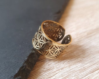 Brede koperen ring bloem des levens, geometrische ring goud, bloem des levensring, verstelbare ring, brede ring geometrisch, Keltisch