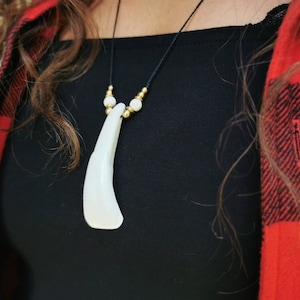 Necklace with bison tooth, fossil necklace, tooth on chain, bison tooth pendant, necklace for him, gothic necklace, large tooth on chain, animal necklace
