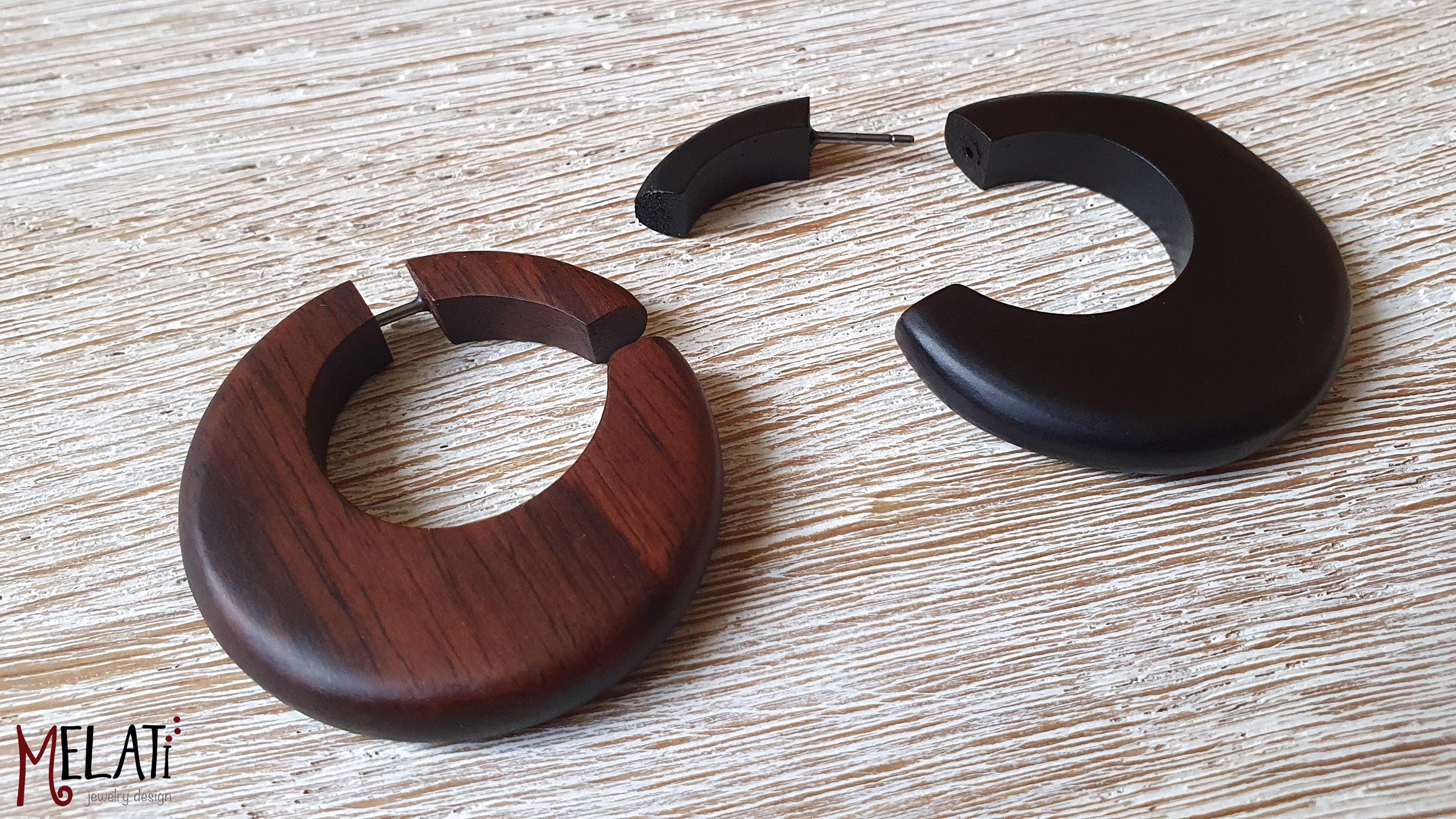 4 Pendientes De Madera, Color Marron, Ancho 15mm Y Palito Fuerte, Grosor 6mm