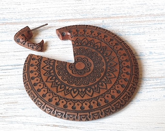 Large wooden earring, round large wooden earrings, mandala earrings made of wood, mandala earrings, large round earrings, fake tunnel made of wood, hippie