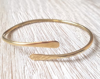 Schlichter Armreif, goldener Armreif, Boho Armreif,minimalistischer Armreif,Messingarmreifen,dainty bangle,brass bangle,schlichter Armreifen