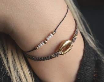 Macrame shell bracelet, brass bracelet, shell, beach bracelet, grey bracelet, petrol blue shell bracelet, adjustable shell bracelet