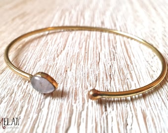 Small bangle with stone, moonstone bangles, golden bangle, delicate bracelet, subtle bangle, minimalist bangle, dainty bangle