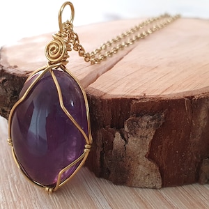 Amethyst necklace, stone pendant amethyst, stone necklace, amethyst pendant, purple stone, brass chain, amethyst necklace, gemstone necklace