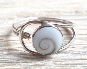 Kleiner Silberring, Muschelring, verstellbarer Ring mit Shivaauge, Muschel Silberring, verstellbarer Bohoring aus Silber, Shivaeye