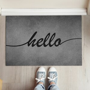 Hallo Willkommen Matte, personalisierte Fußmatte, graue Eingangsmatte, Herbst Fußmatte, Textmuster