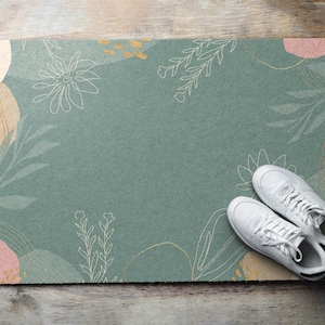 Minimalist Flowers Outdoor Mat, Green Welcome Mat, Floral Front Door Mat, Non-Slip Doormat, Personalized Doormat, Cute Doormat