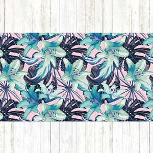 Blauwe neonlelies bureaumatten op bureaus, marineblauwe muismat, roze toetsenbordmat, bloemen bureauhoes, muismat gaming, housewarmingcadeau