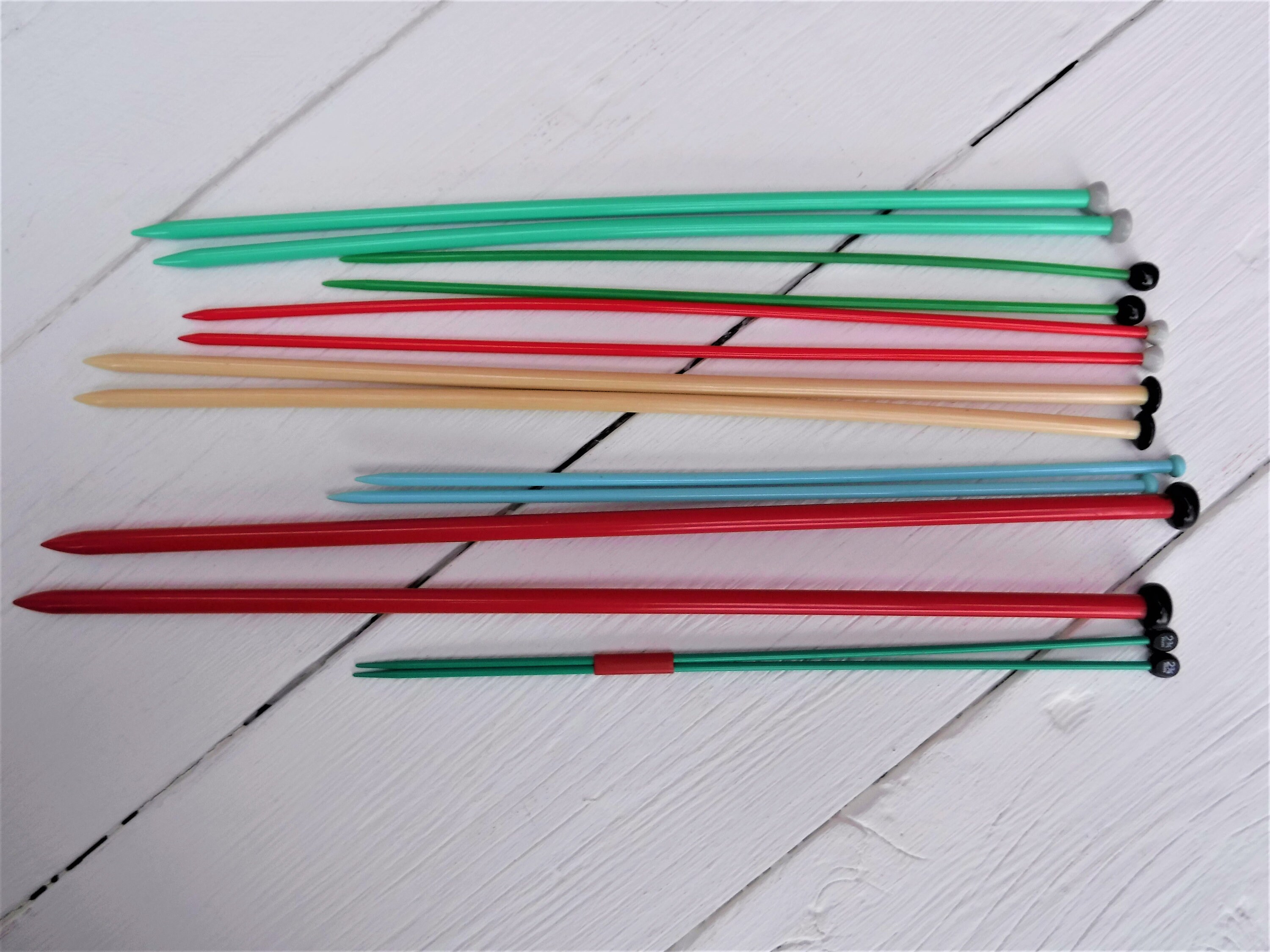 7 Vintage Pairs of plastic Knitting Needles 1960's Etsy