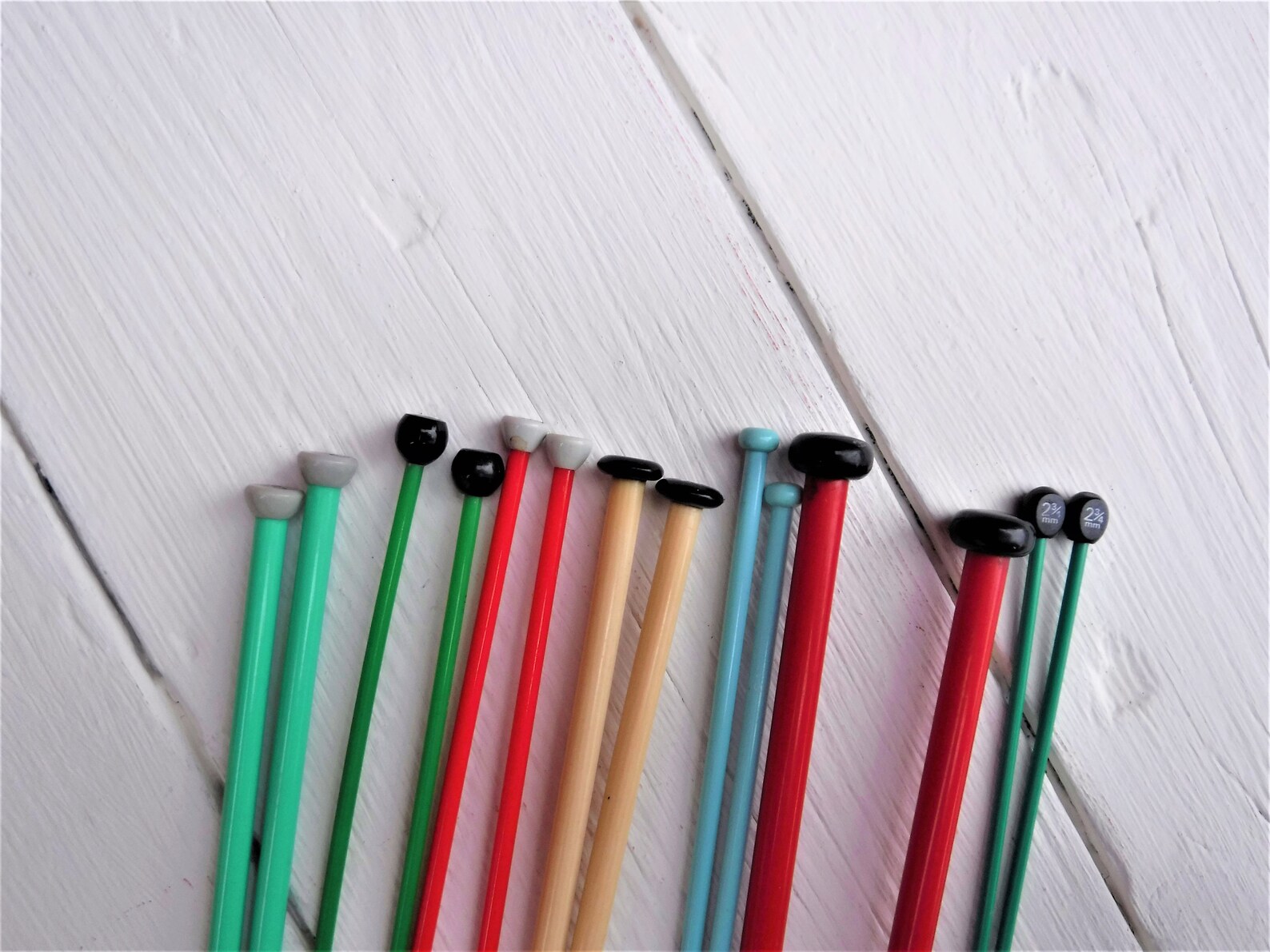 7 Vintage Pairs of plastic Knitting Needles 1960's Etsy