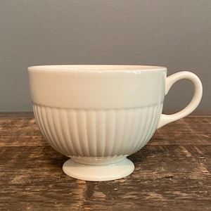 Vintage Wedgwood Edme Tea Cup Queen&#39;s Ware Ivory Cream Ribbed Design