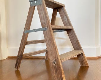 Step Ladder Vintage Wood Weathered Décor Garden Vintage Farmhouse FREE SHIP (INV C)